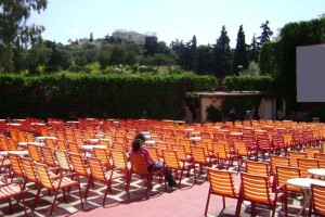cines_atenas Cine de verano Thissio, bajo la Acrópolis de Atenas